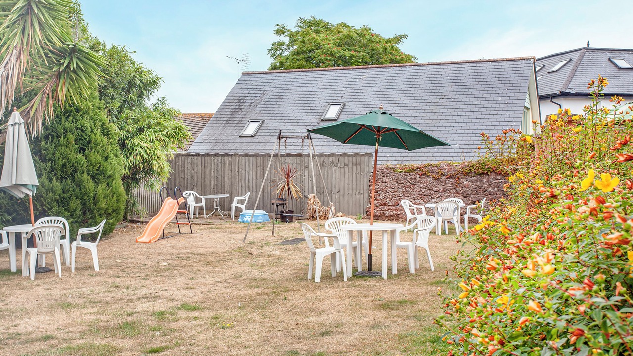 Photo of Others in Roundham