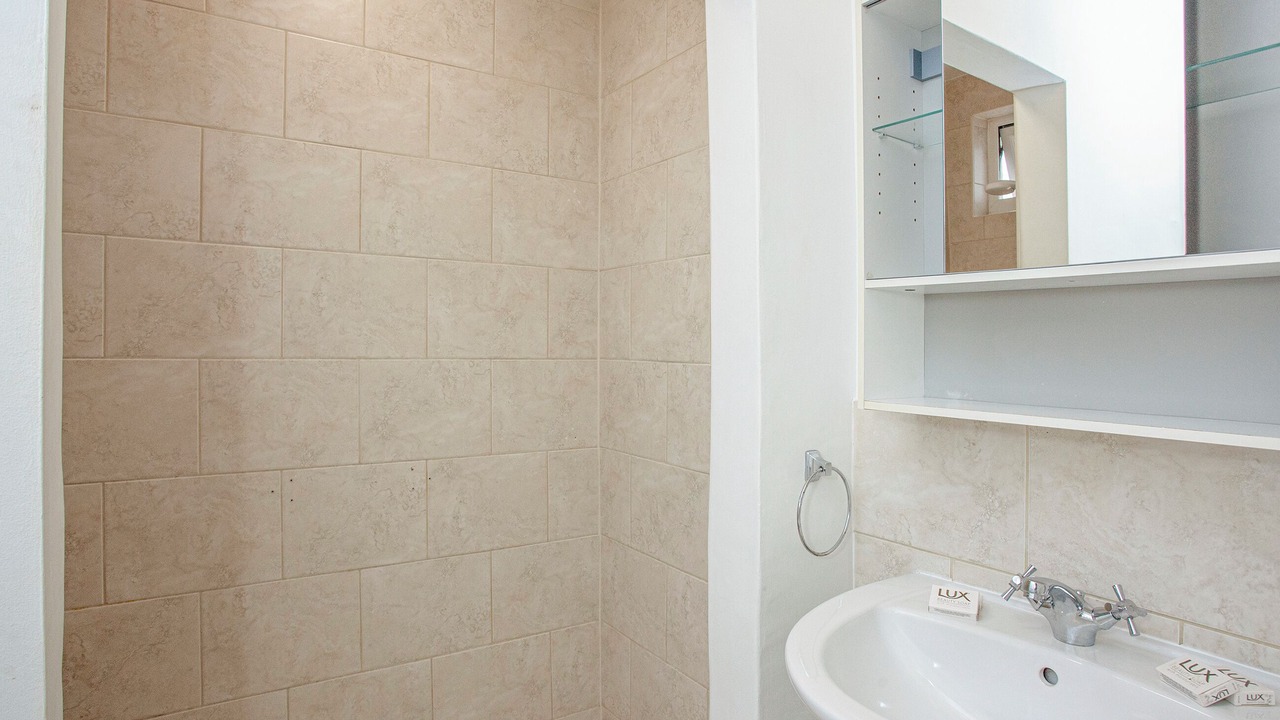 Photo of Bedroom in Roundham