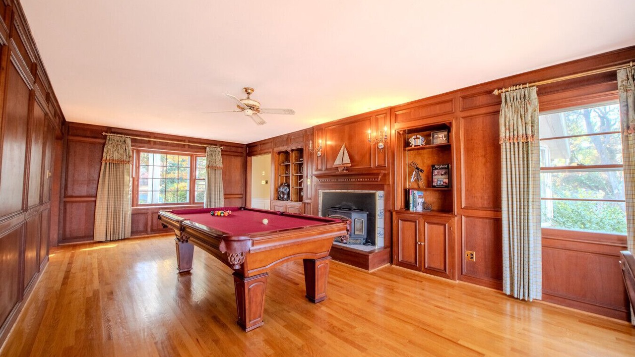 Photo of Bedroom in Mayo