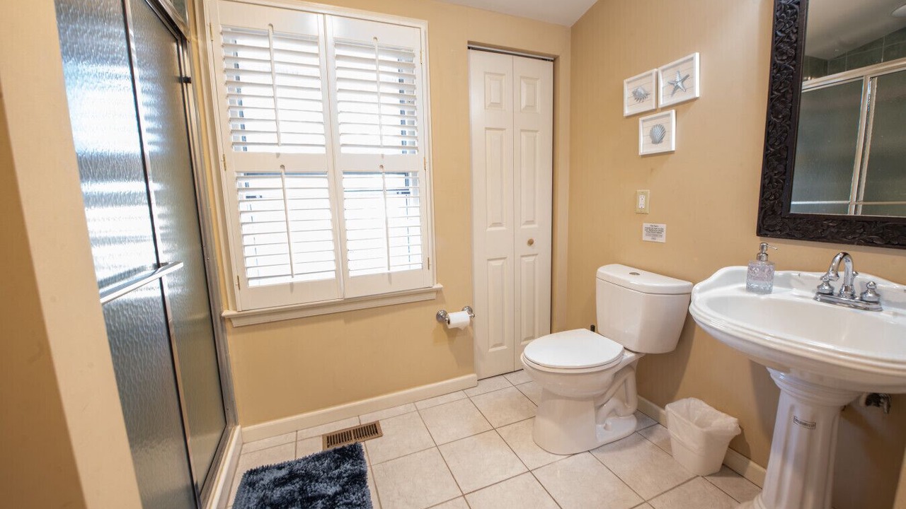 Photo of Bathroom in Mayo