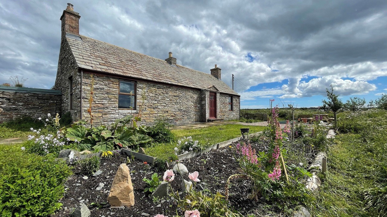 Photo of Outdoor in Mey