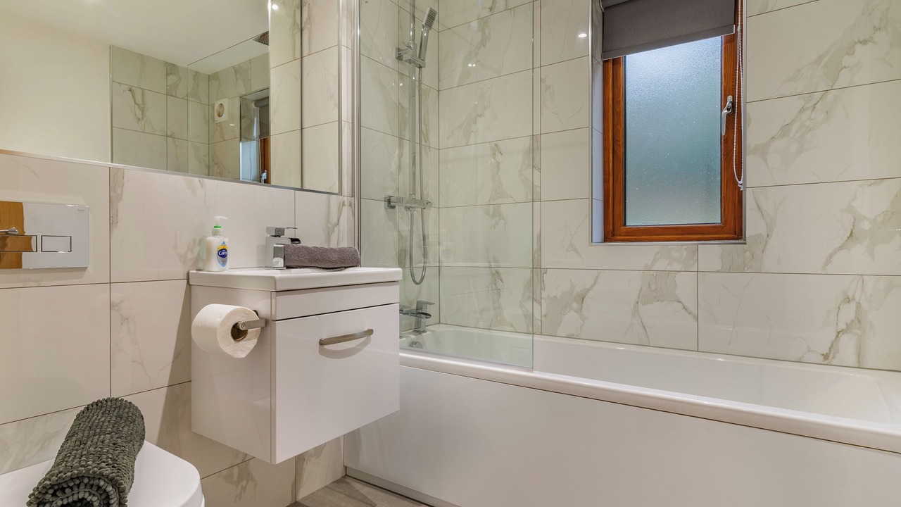 Photo of Bathroom in Rastrick