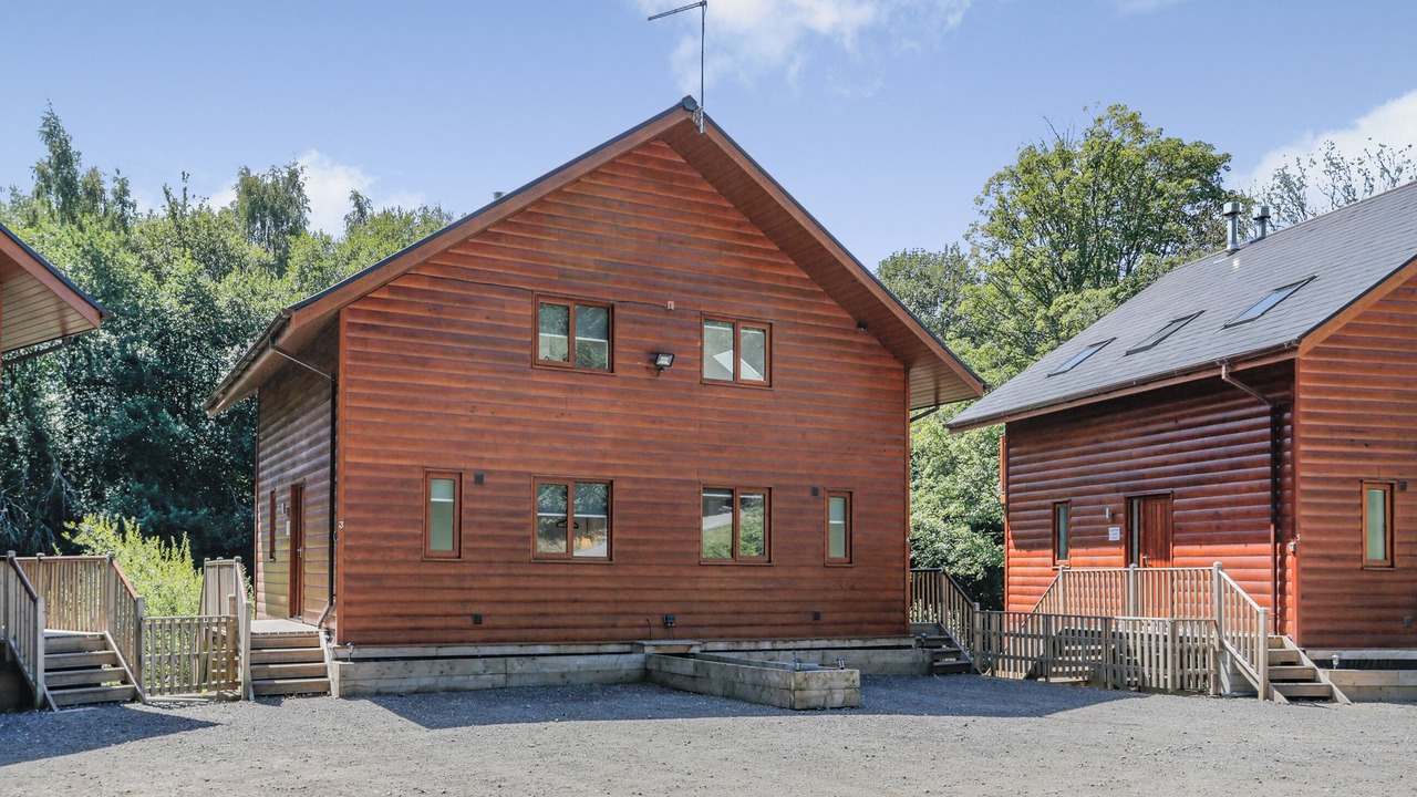 Photo of Outdoor in Rastrick