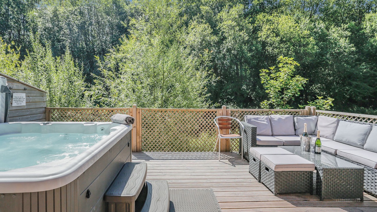 Photo of Outdoor in Rastrick