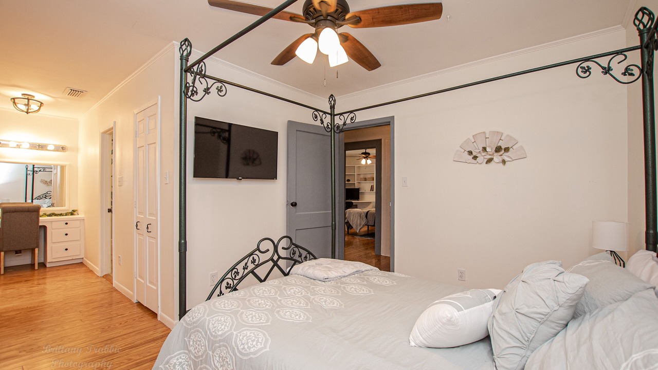 Photo of Bedroom in El Dorado