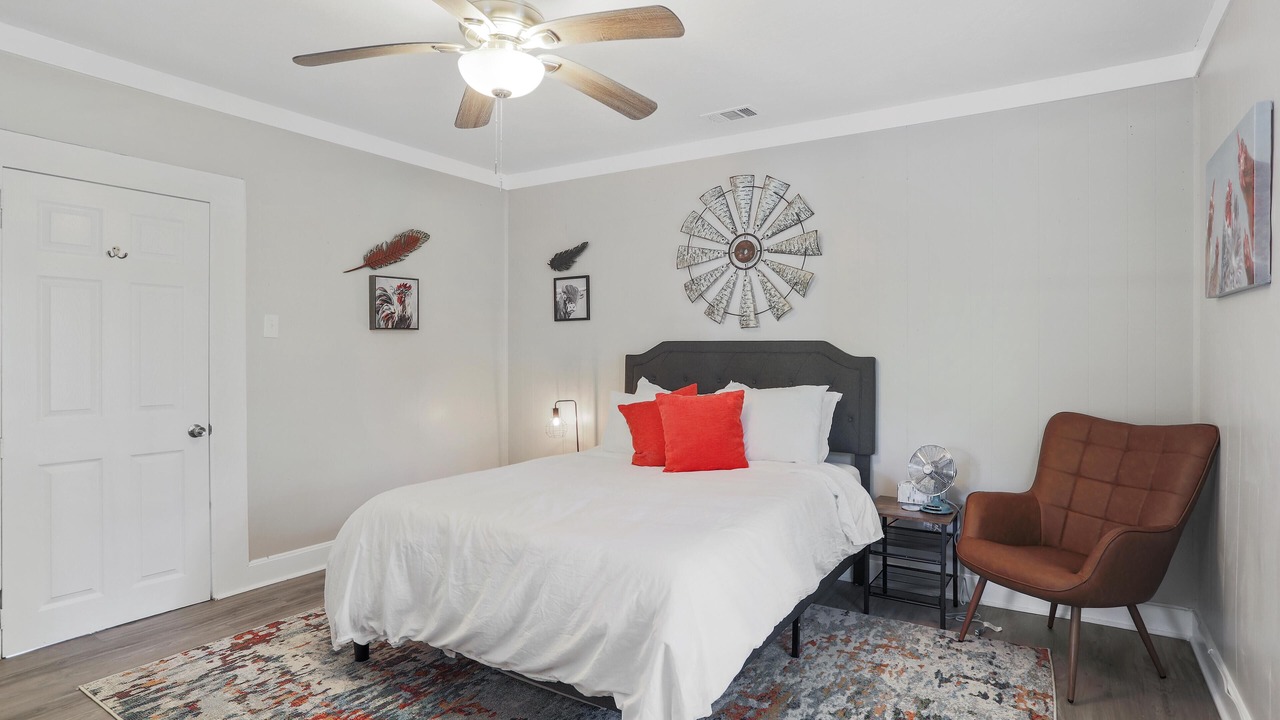 Photo of Bedroom in Hattiesburg