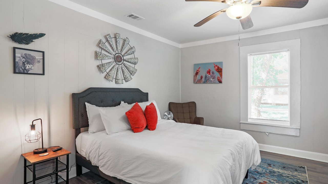 Photo of Bedroom in Hattiesburg