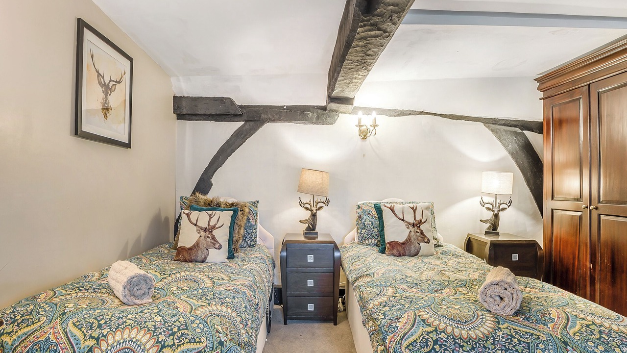 Photo of Others in Charing