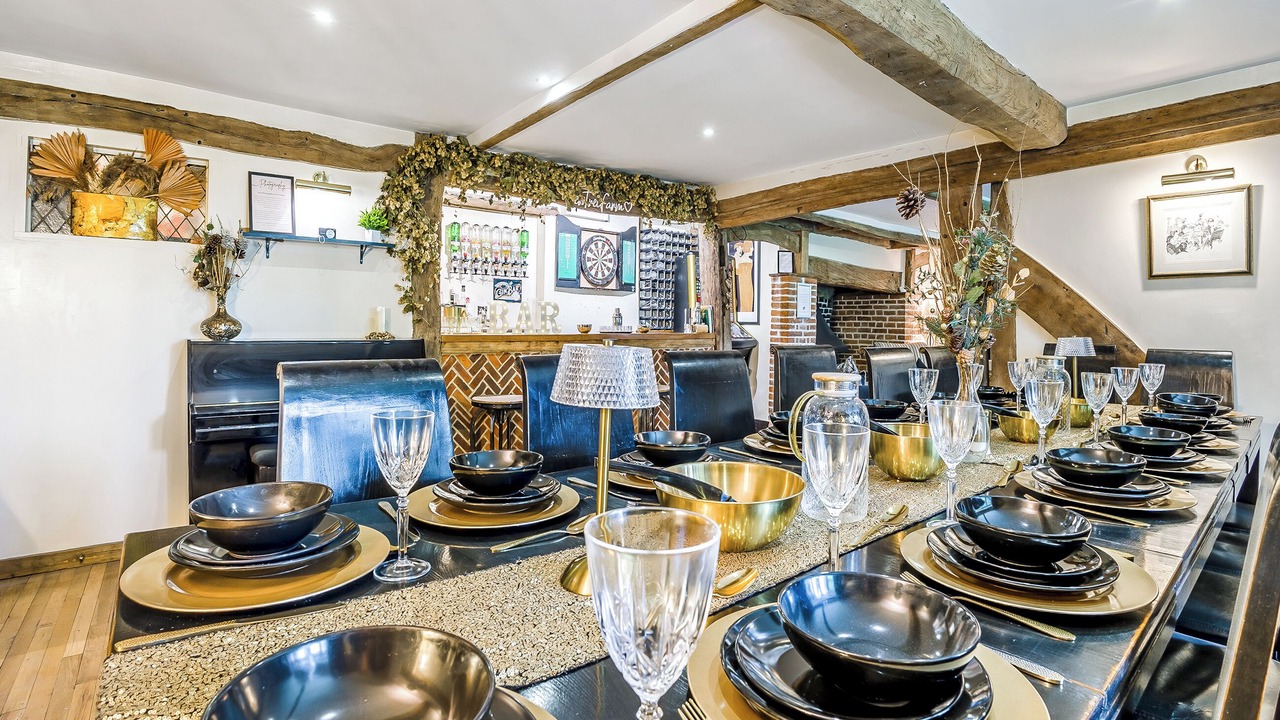 Photo of Others in Charing