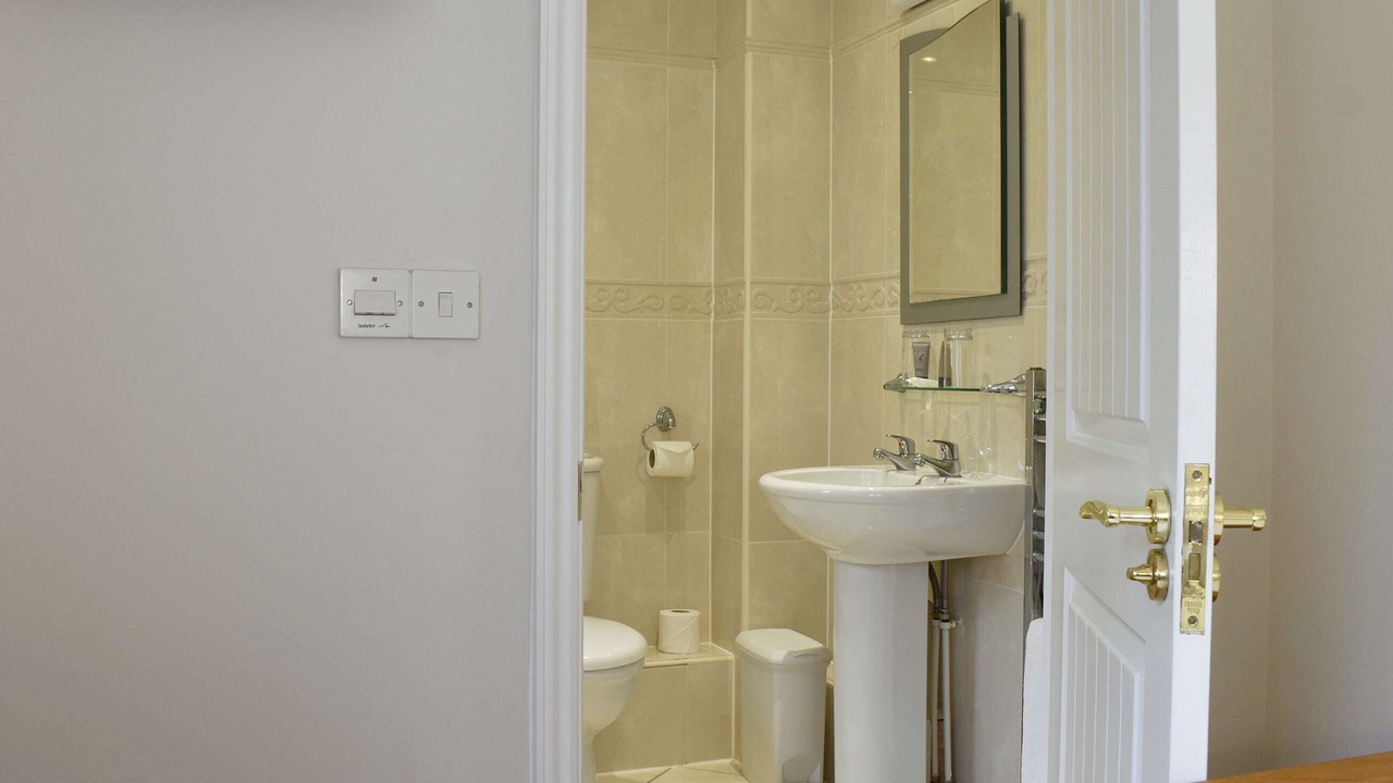 Photo of Others in Norton Sub Hamdon