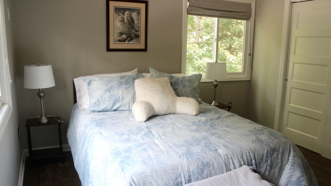 Photo of Bedroom in Montague