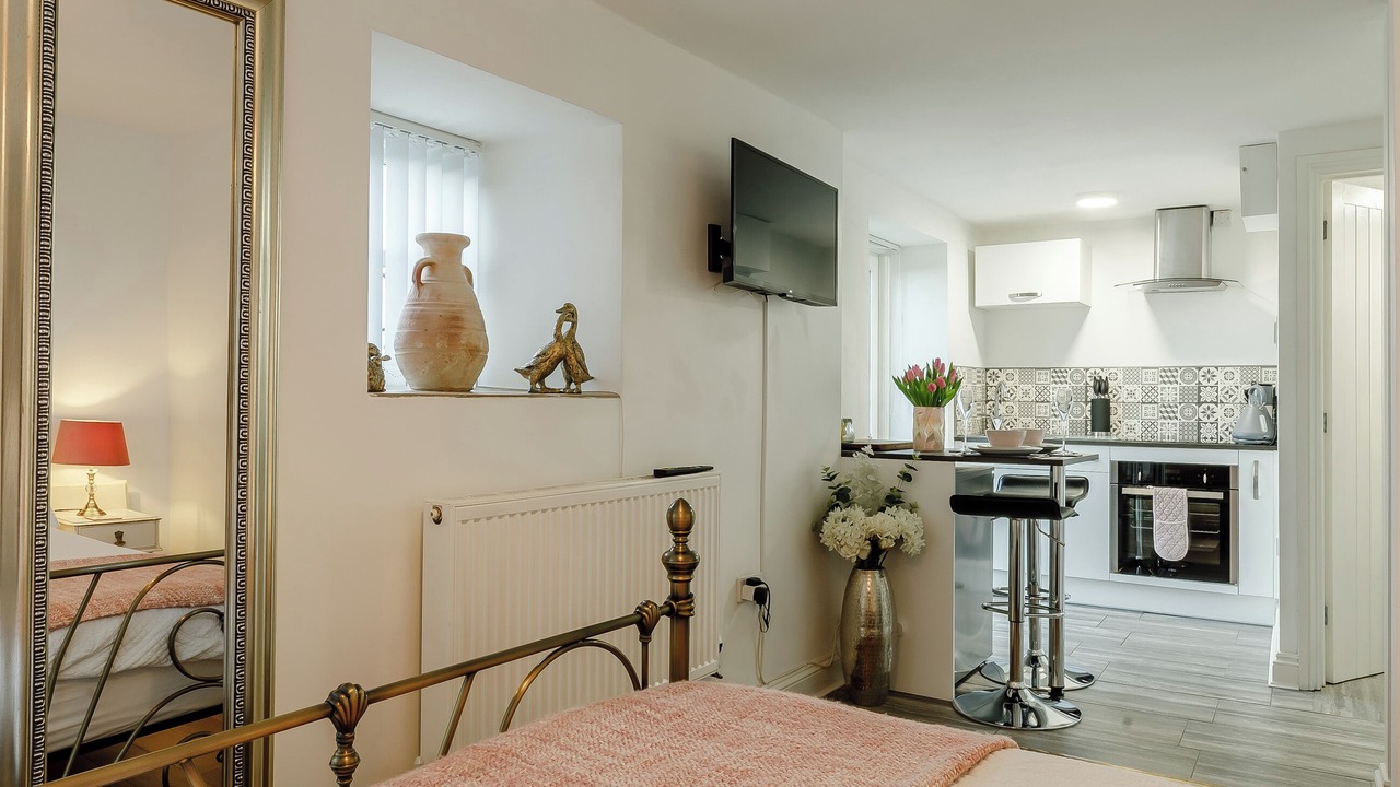 Photo of Others in Cheddar