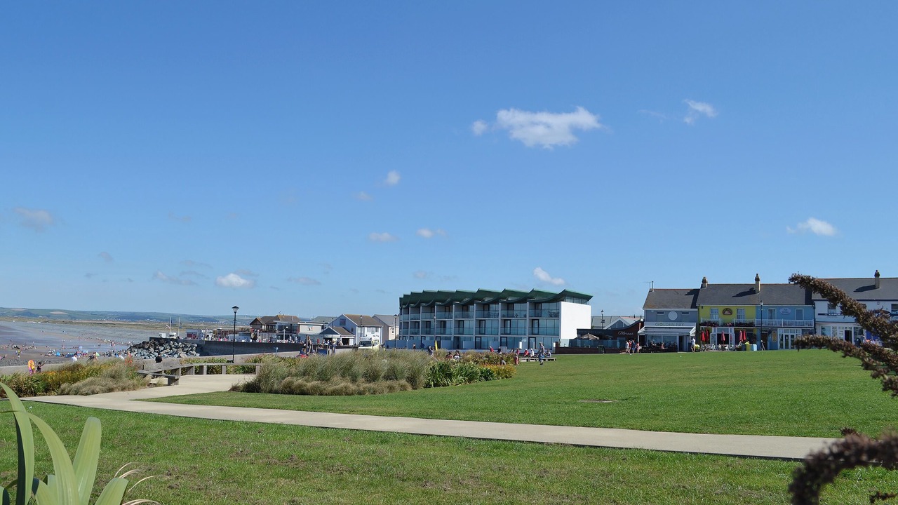 Photo of Others in Littleham