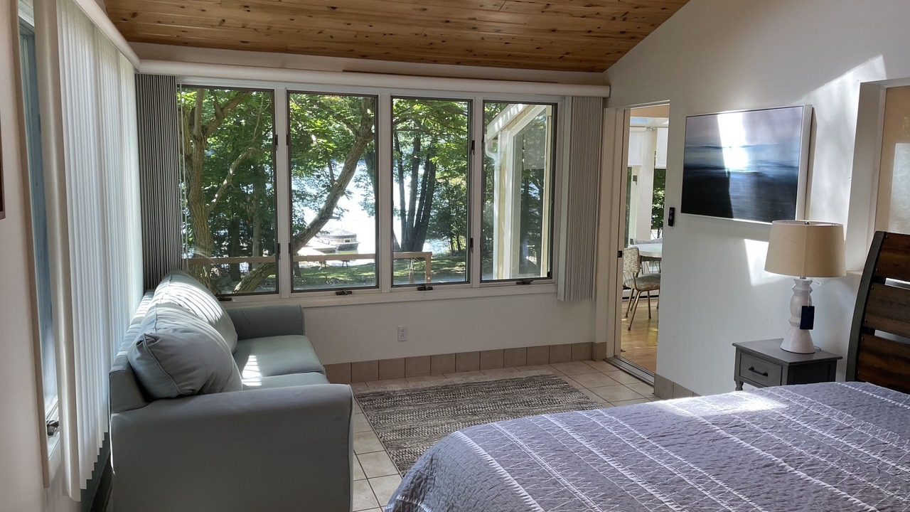 Photo of Bedroom in Greentown