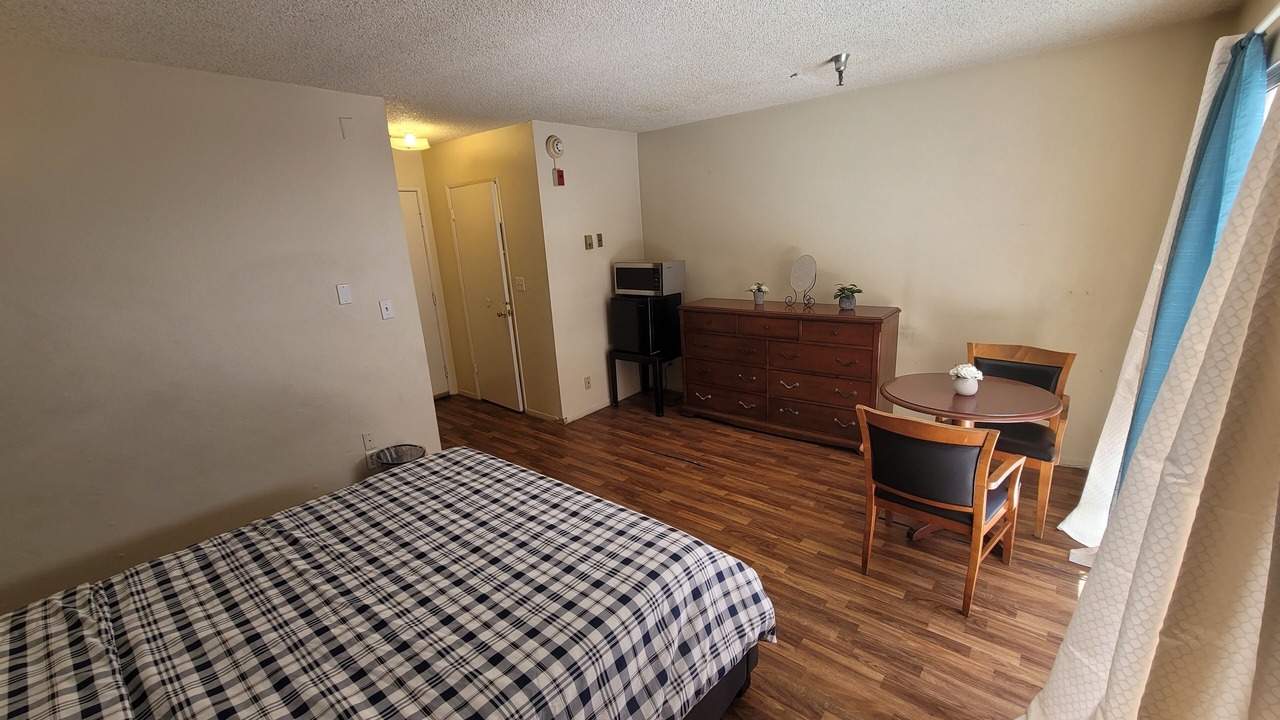 Photo of Bedroom in Beverly Hills