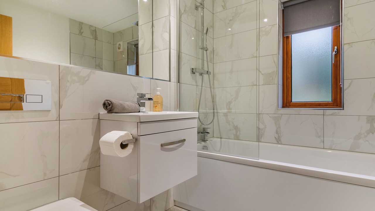 Photo of Bathroom in Rastrick