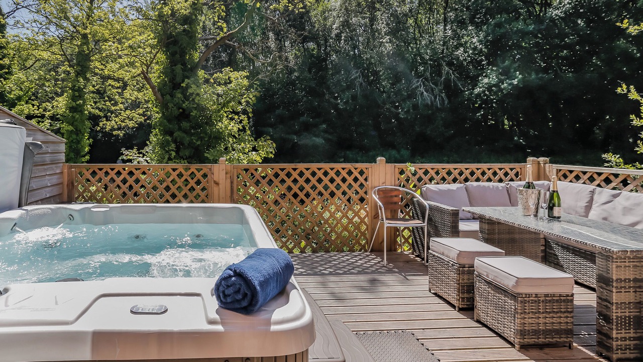 Photo of Outdoor in Rastrick