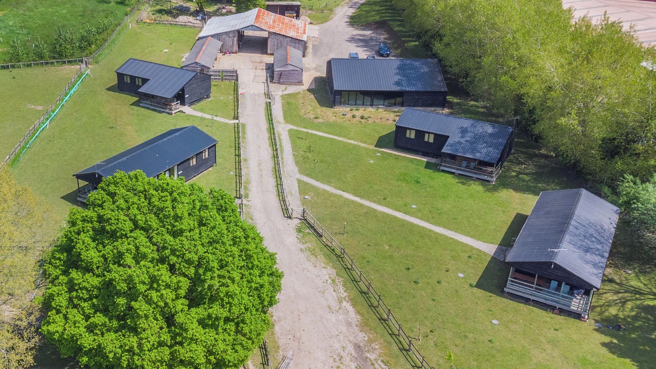 Photo of Others in Binsted