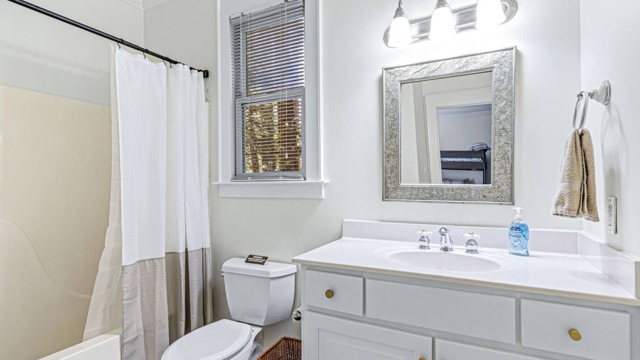 Photo of Others in Cashiers