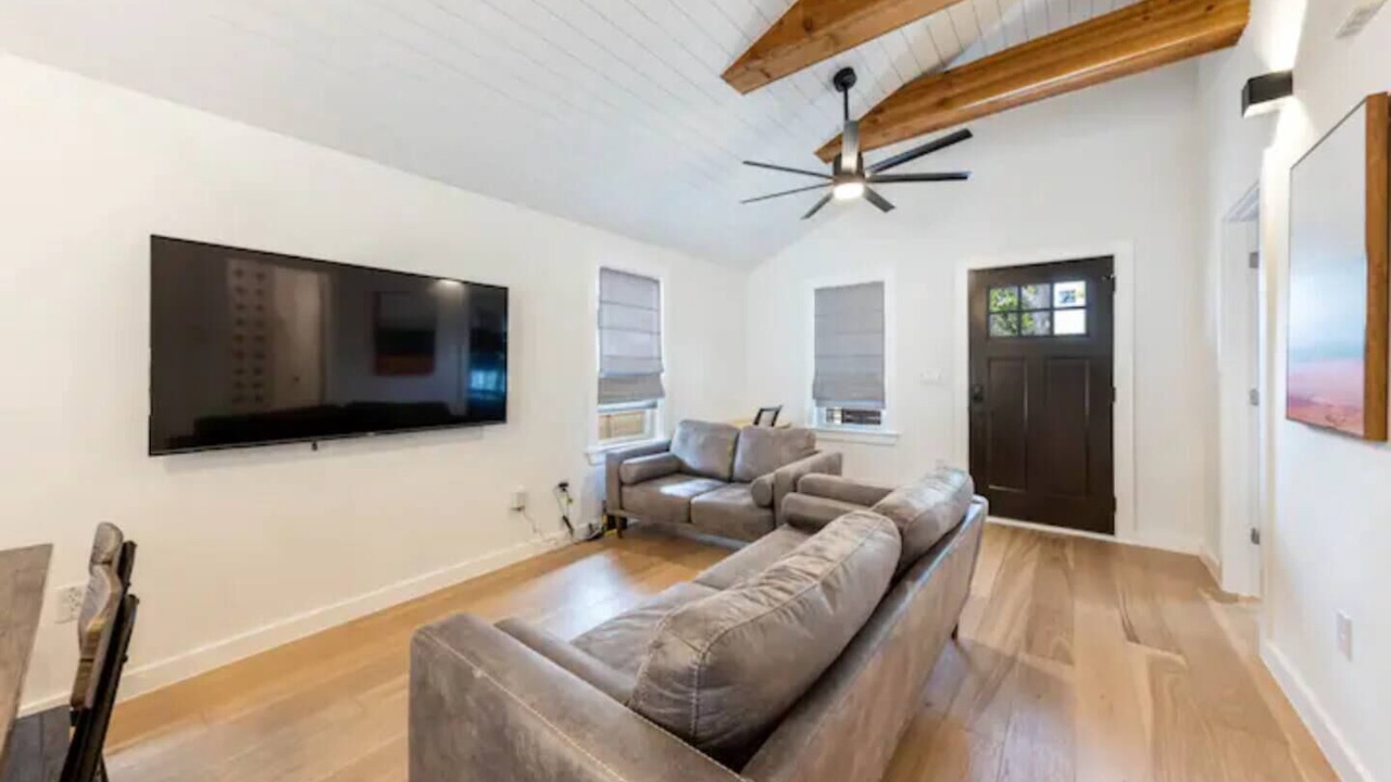 Photo of Livingroom in Holly