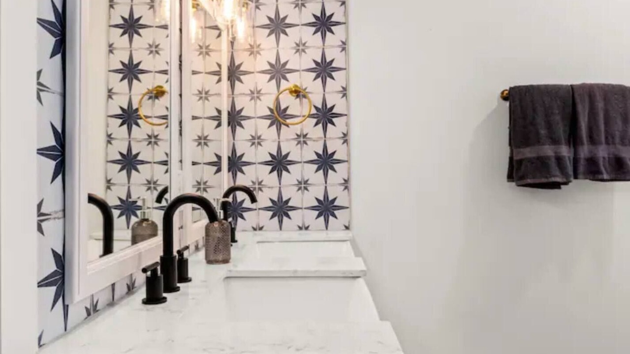 Photo of Bathroom in Holly