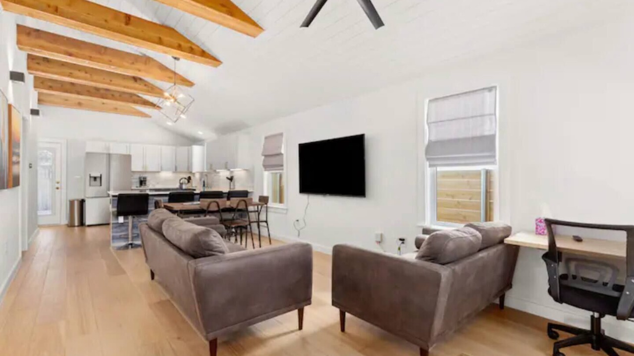 Photo of Livingroom in Holly