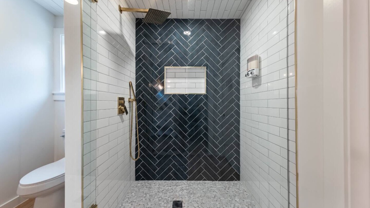 Photo of Bathroom in Holly