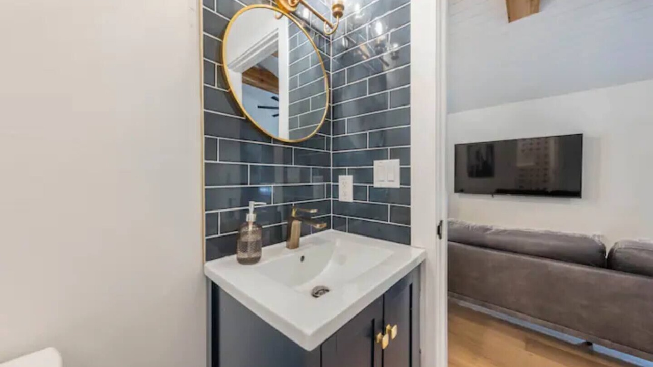 Photo of Bathroom in Holly