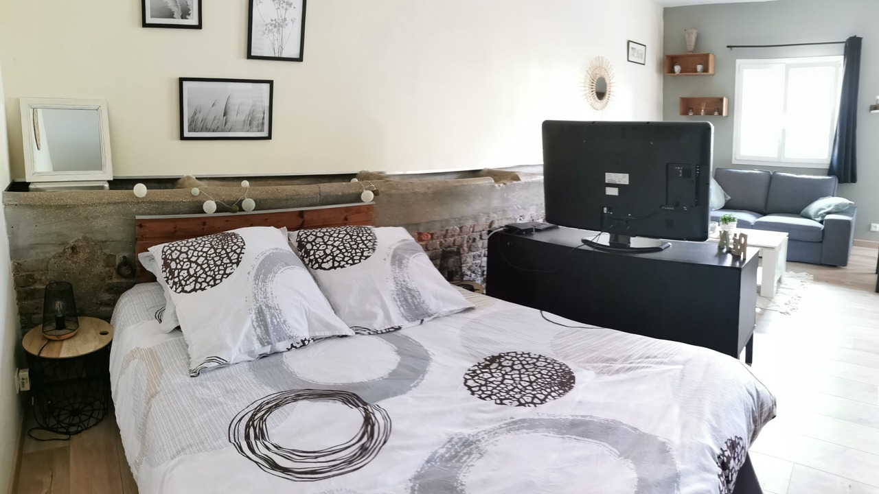 Photo of Bedroom in Chevincourt