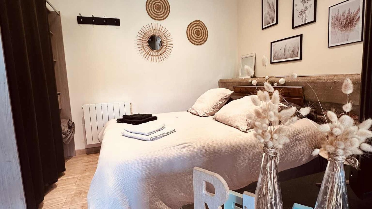 Photo of Bedroom in Chevincourt