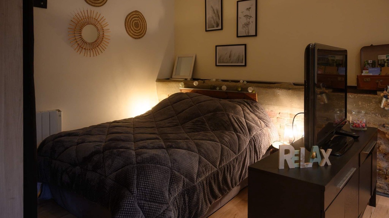 Photo of Bedroom in Chevincourt
