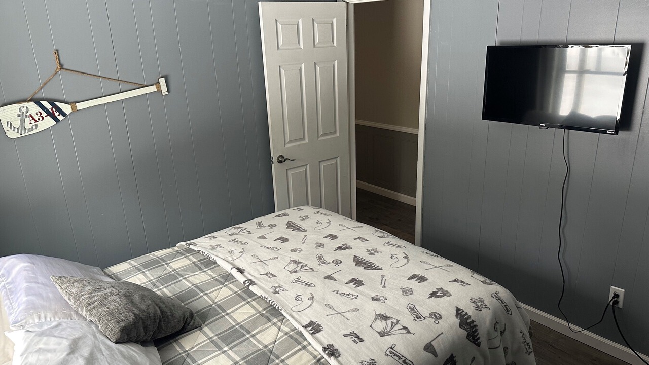 Photo of Bedroom in Portage Lake