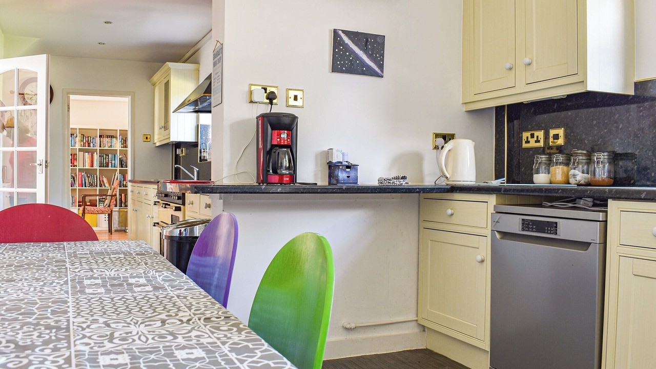 Photo of Others in Beckford