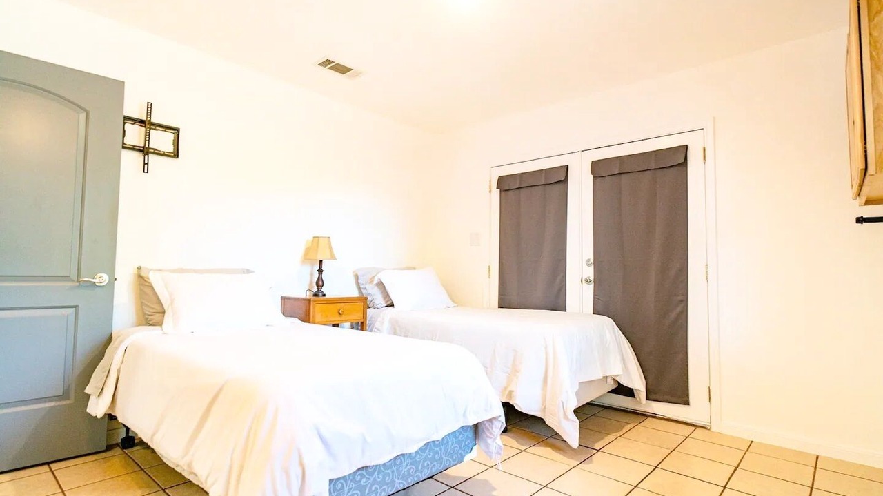 Photo of Bedroom in Tow