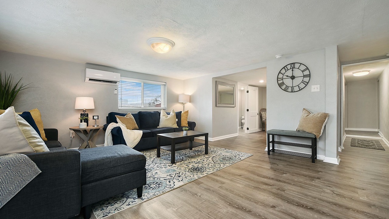 Photo of Livingroom in South Side