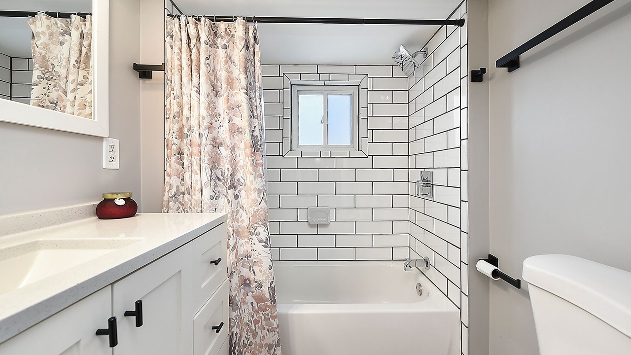 Photo of Bathroom in South Side