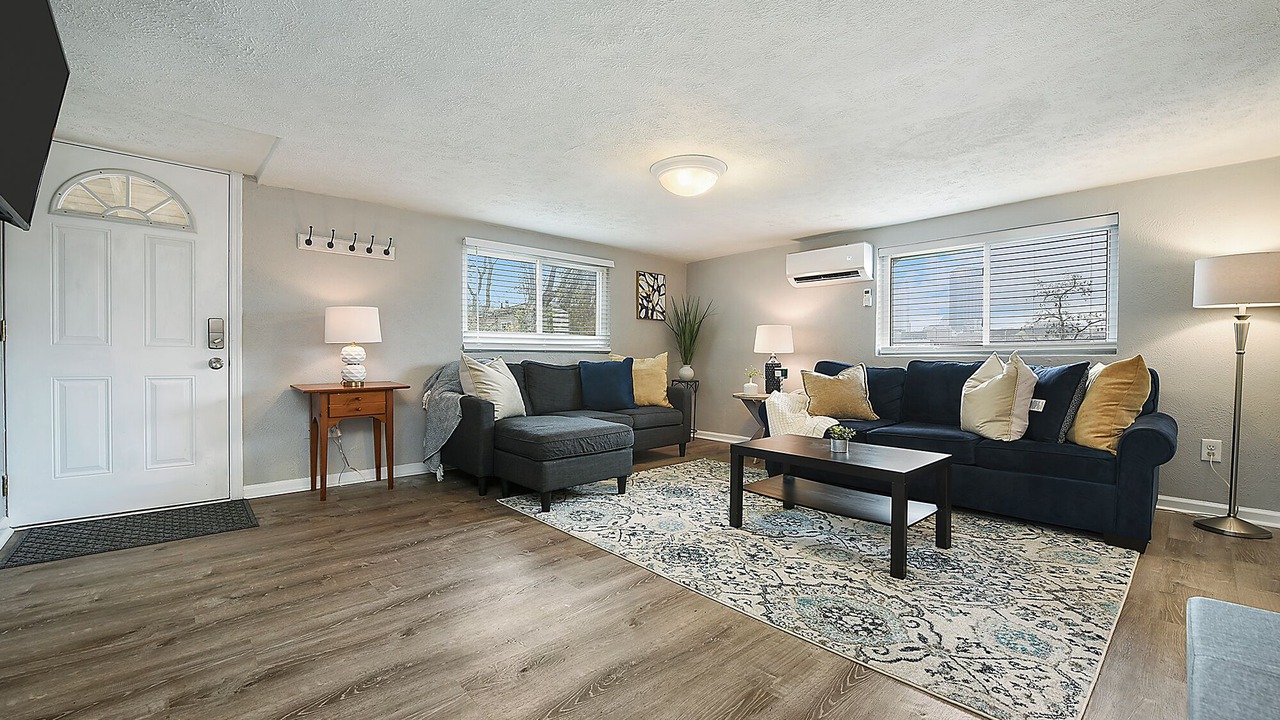 Photo of Livingroom in South Side
