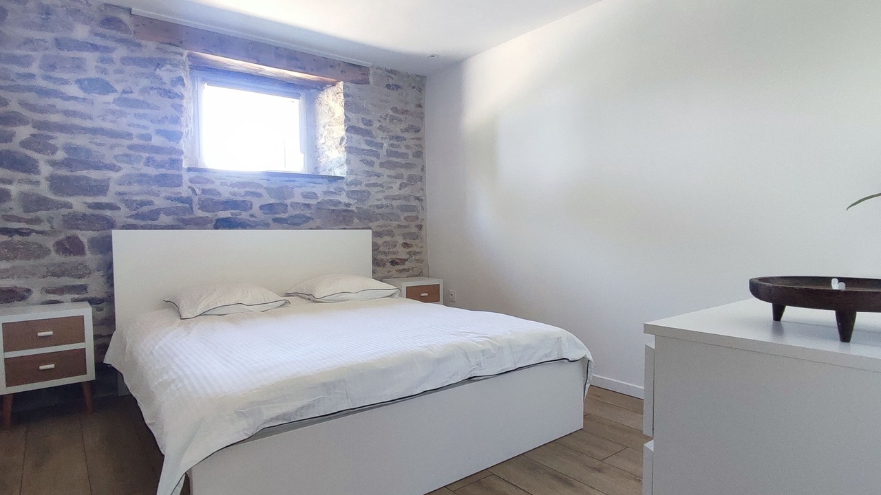 Photo of Bedroom in Comps-la-Grand-Ville