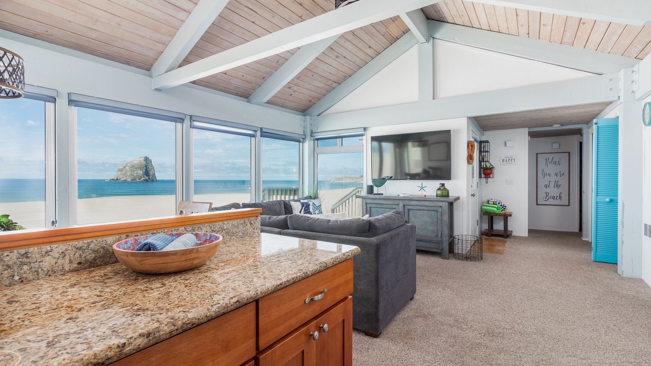 Photo of Livingroom in Kiwanda Shores