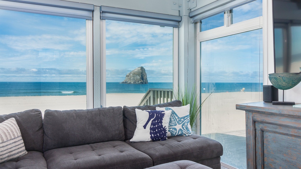 Photo of Livingroom in Kiwanda Shores