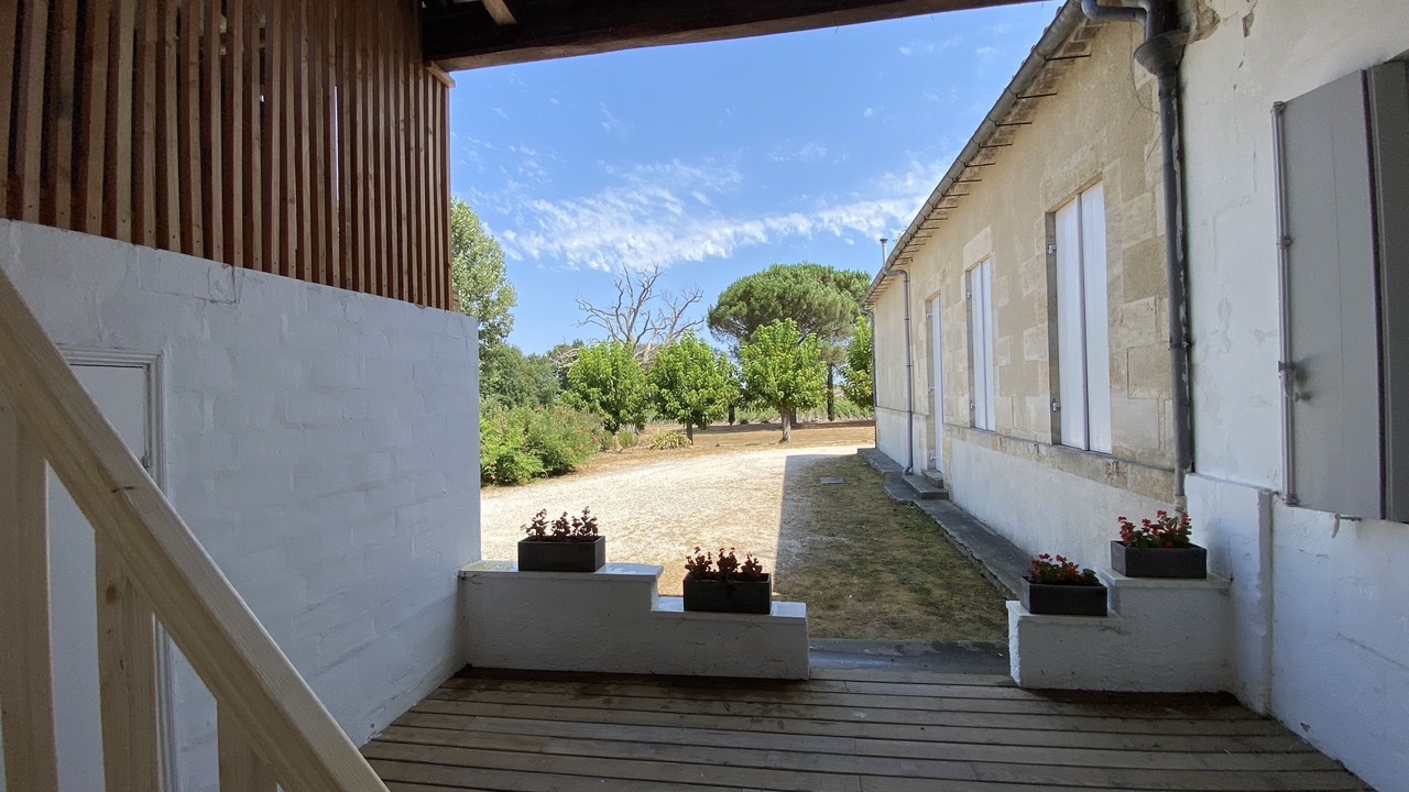 Photo of Patio Balcony in Moulis-en-Medoc