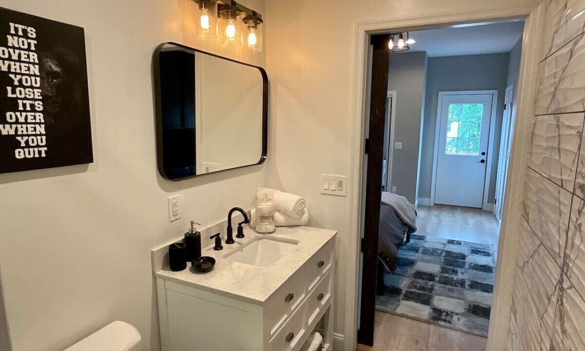 Photo of Bathroom in Near East Columbus