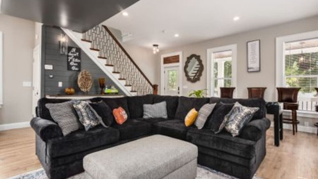 Photo of Livingroom in Near East Columbus