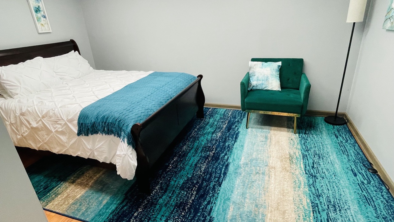 Photo of Bedroom in Glenview