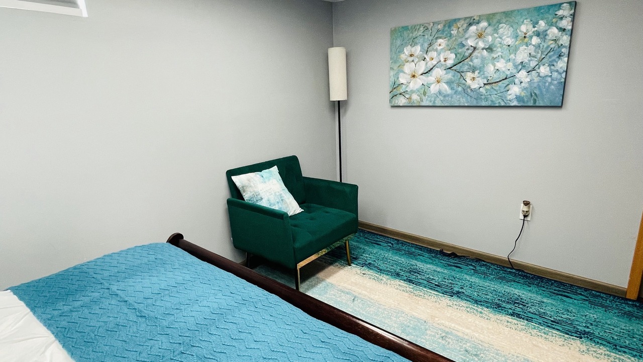Photo of Bedroom in Glenview