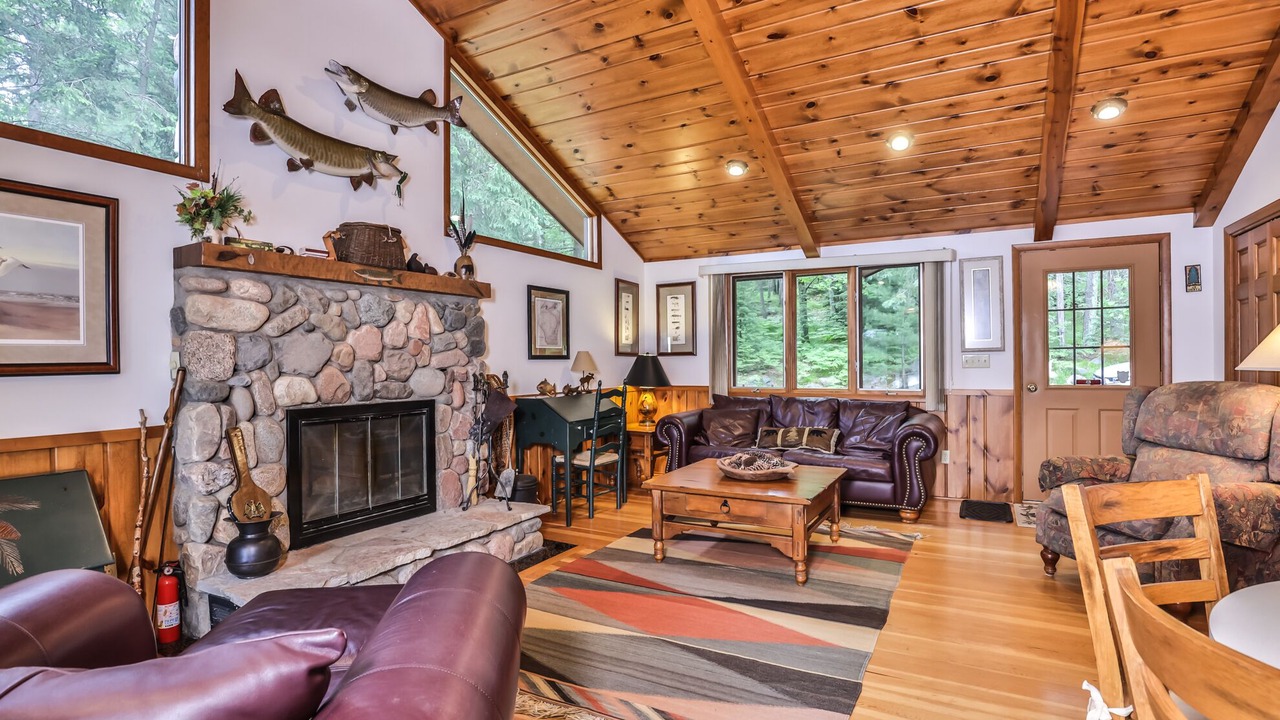 Photo of Livingroom in Sayner