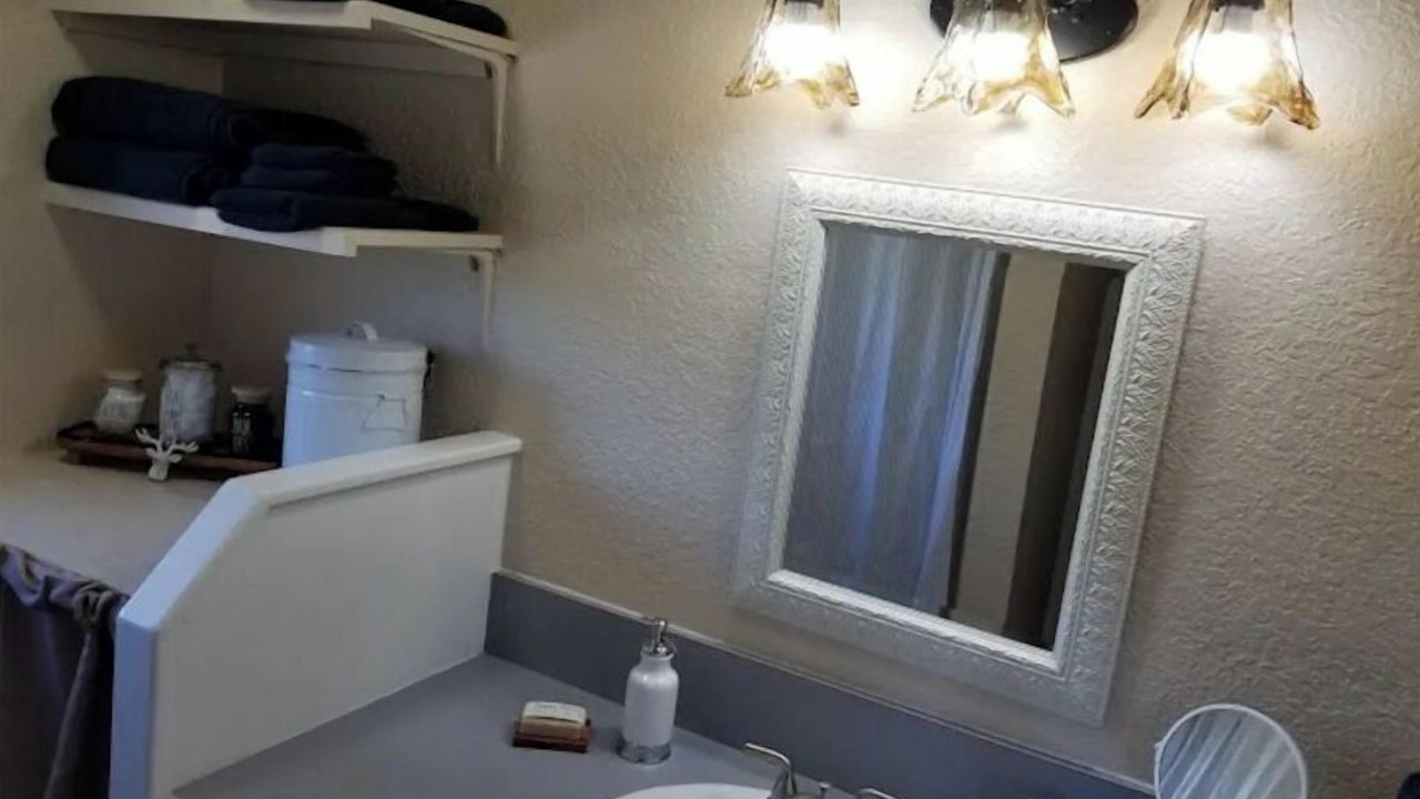 Photo of Bathroom in Garvin County