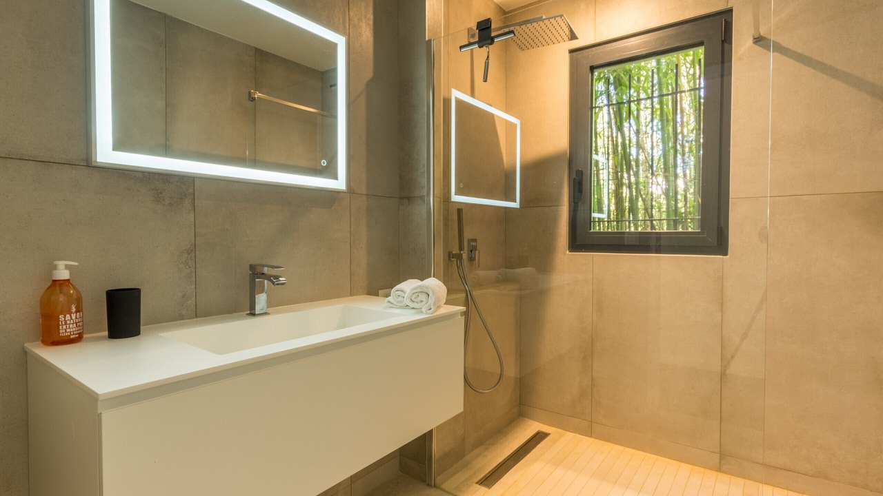 Photo of Bathroom in Les Cevennes