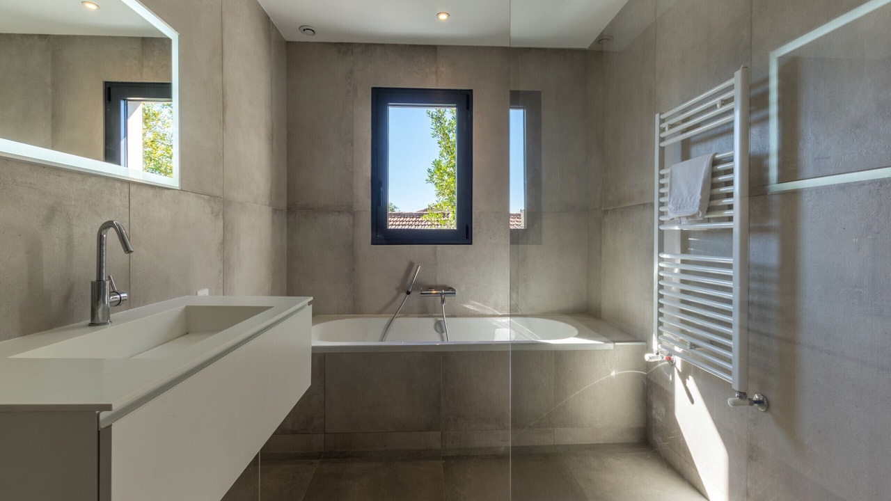 Photo of Bathroom in Les Cevennes