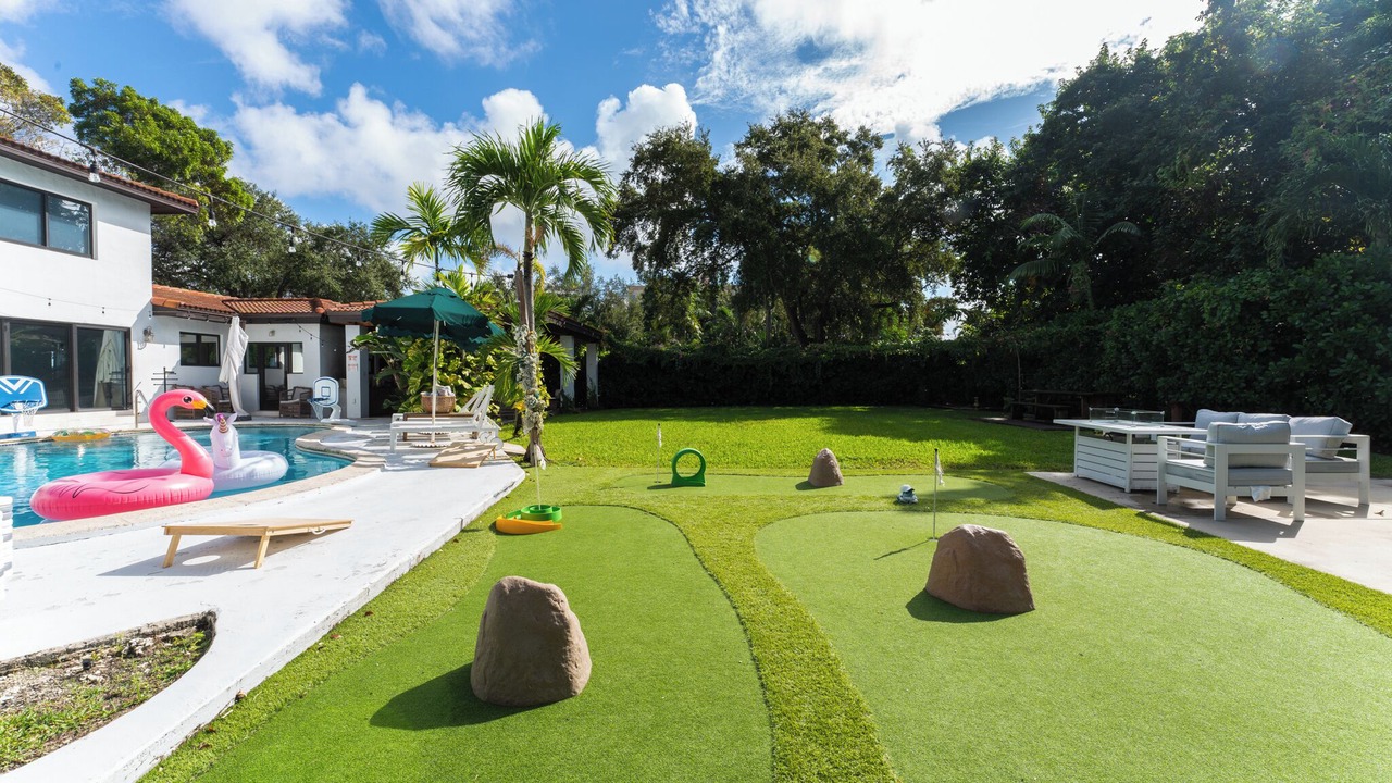 Photo of Outdoor in Coral Way